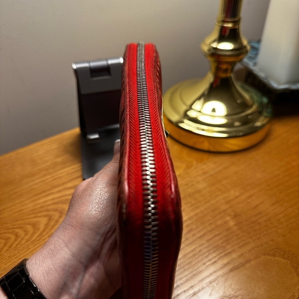 Fendi Vintage Red Quilted Leather Zip Long Wallet. - Picture 6 of 12